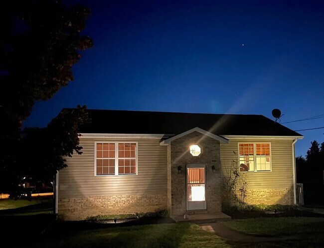 Primary Photo - 5400 Hester Rd