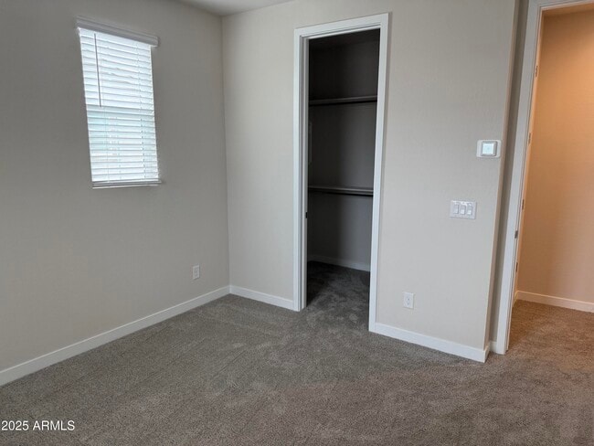 Building Photo - 1193 E Spruce Dr