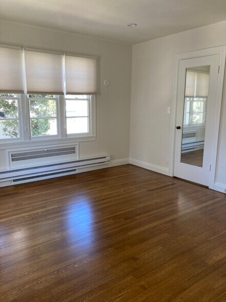Building Photo - 271 Wayne Ave