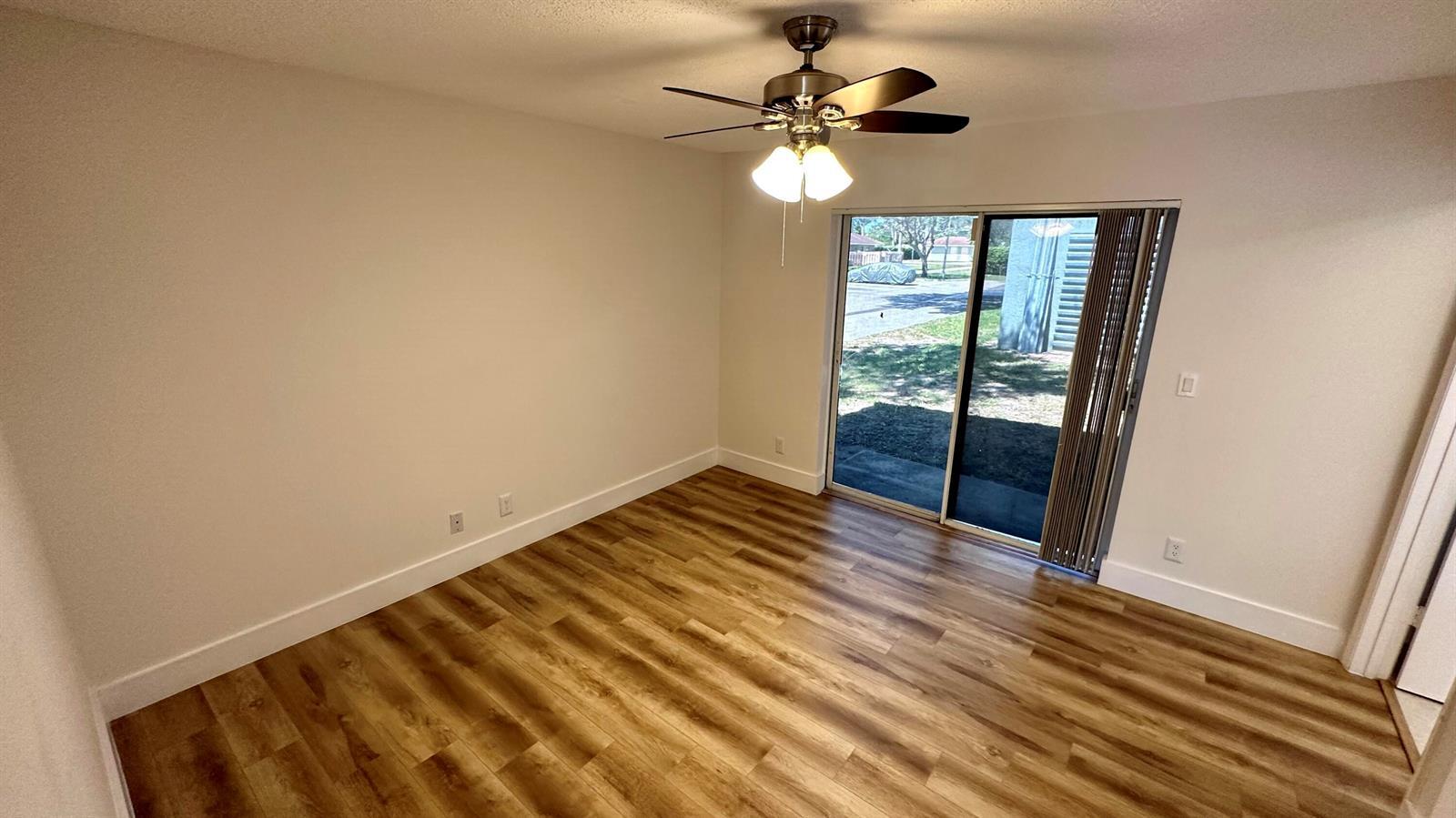 Building Photo - 1631 Cypress Way E