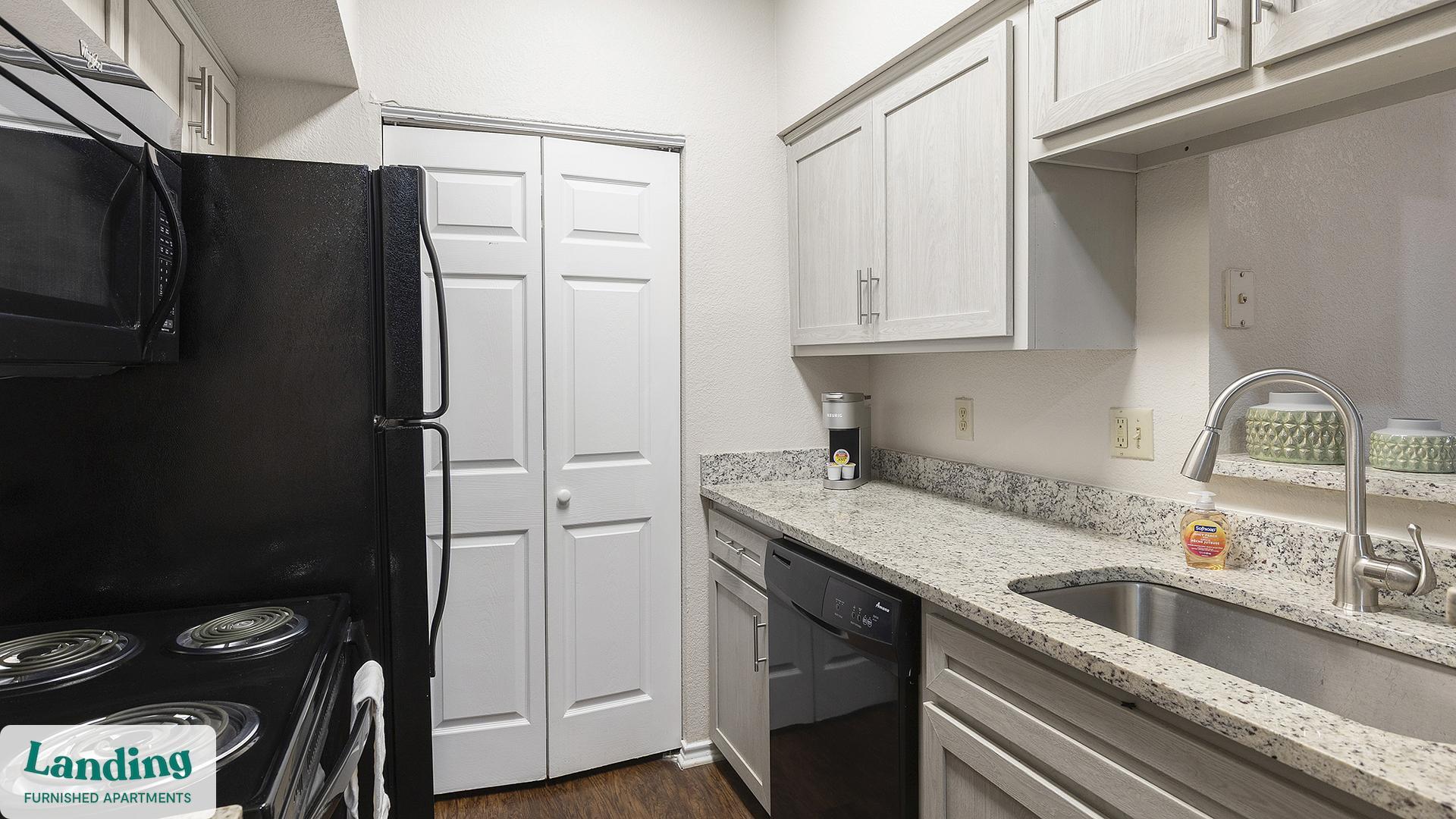 Building Photo - 165 Forestbrook Dr