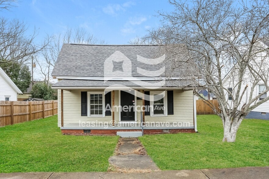 Building Photo - 204 Woodside Ave