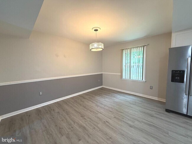 Building Photo - 2063 Red Spruce Ct