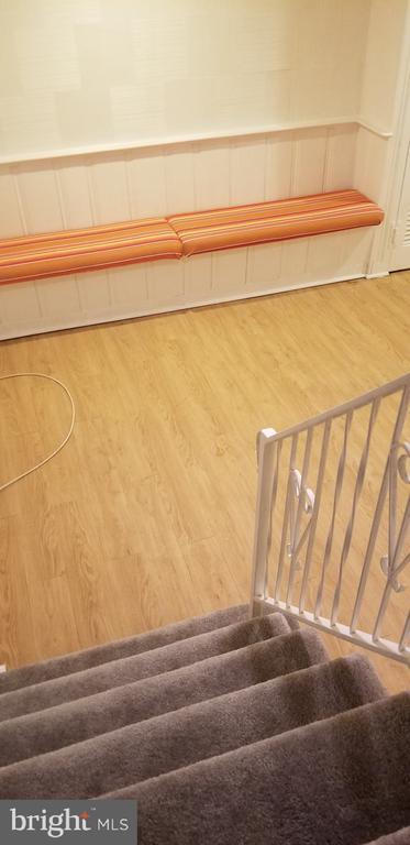 Building Photo - 803 Jeannette Ave