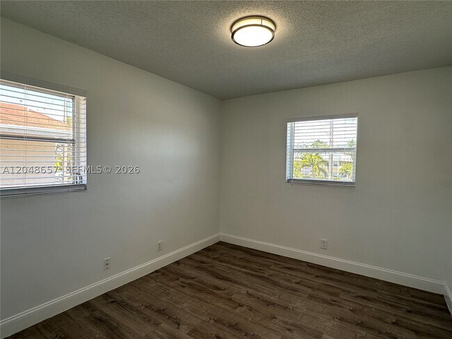 Building Photo - 2401 NW 9th Terrace