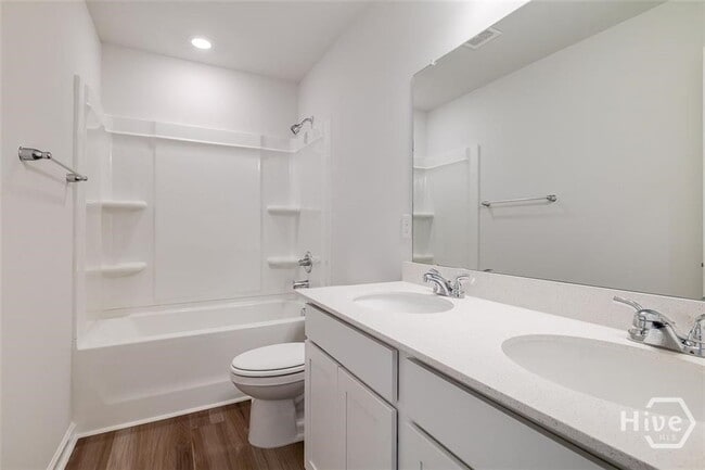 Building Photo - 101 Daylily Dr