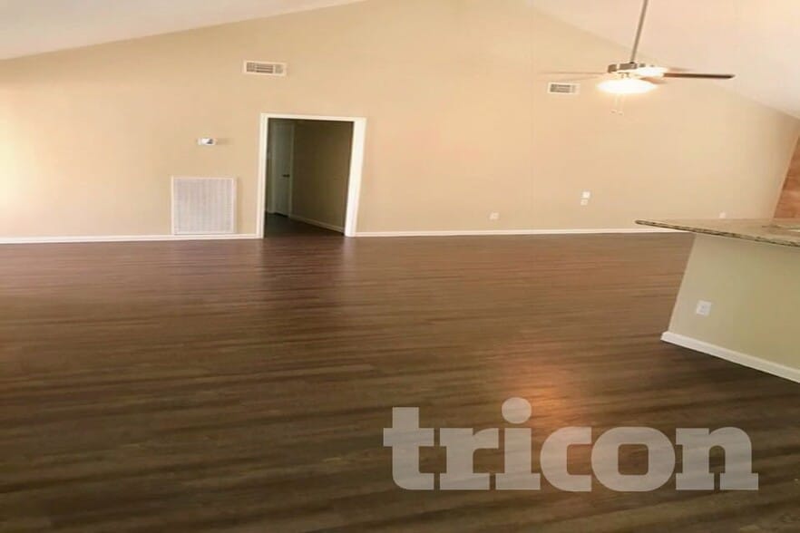 Building Photo - 7318 Foxway Ln