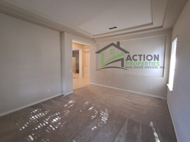 Building Photo - 400 Dumas Ct