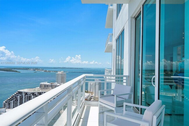 Building Photo - 900 Brickell Key Blvd