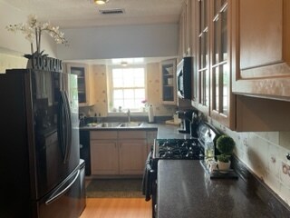 Building Photo - 22 Lake Shore Ter