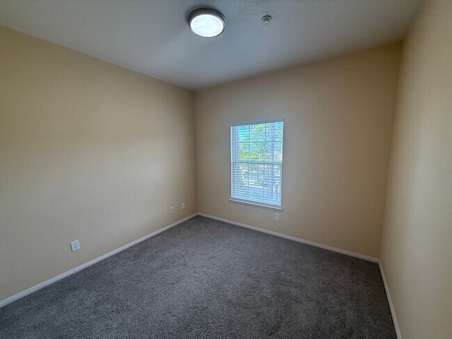 Building Photo - Elegant Scripps Ranch Home with 2 Car Garage!