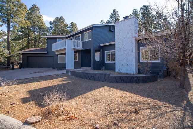 Building Photo - 4530 Red Fox Ln