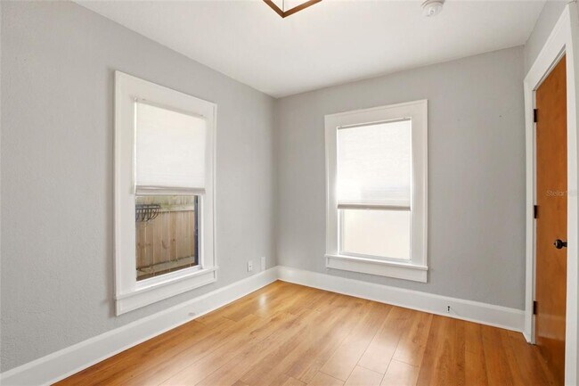 Building Photo - 4551 19th Ave S