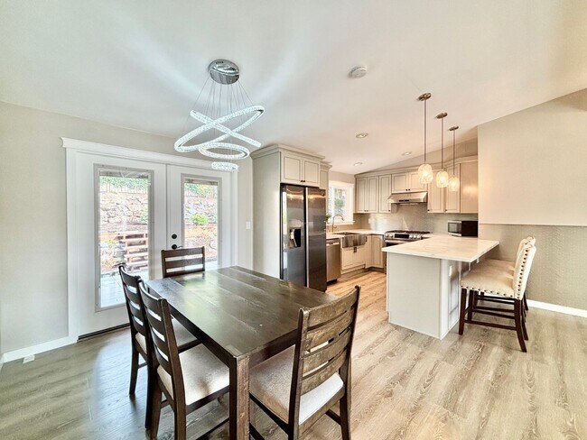 Building Photo - Charming Medina Home For Rent