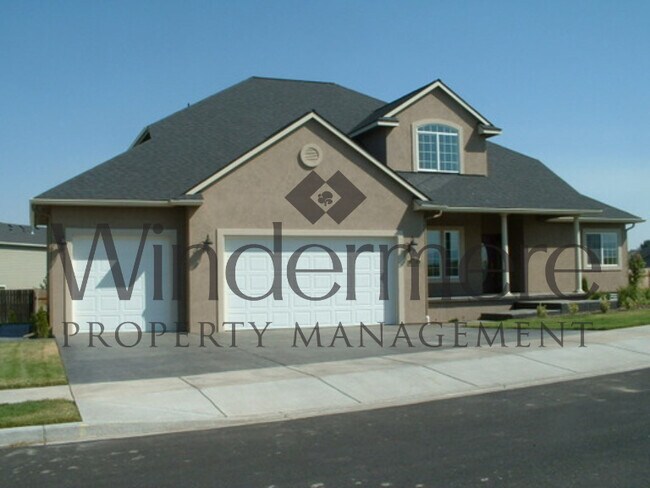 Primary Photo - 1827 SE Bliss Ln