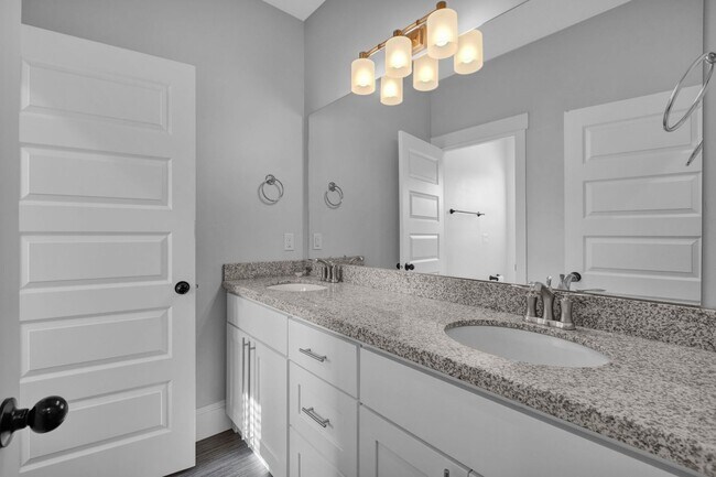 Building Photo - Luxury North Salt Lake Home with Mountain Views, Office & Fully Fenced Yard