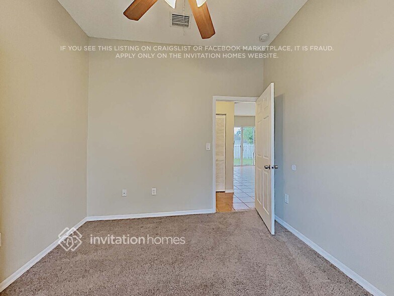 Building Photo - 10698 SW 20th Ct