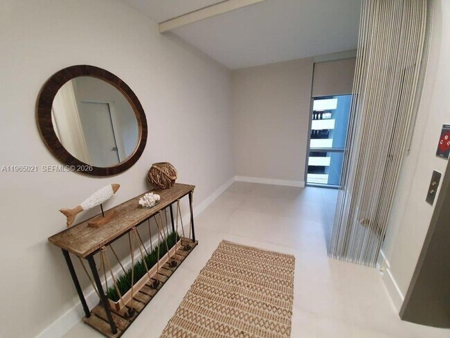 Building Photo - 16385 Biscayne Blvd