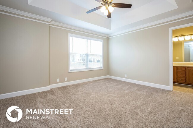 Building Photo - 915 Lavergne Ln