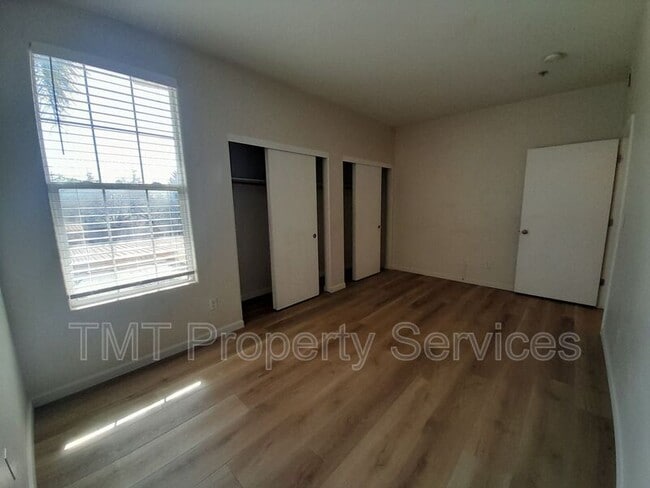 Building Photo - 310 E McCoy Ln