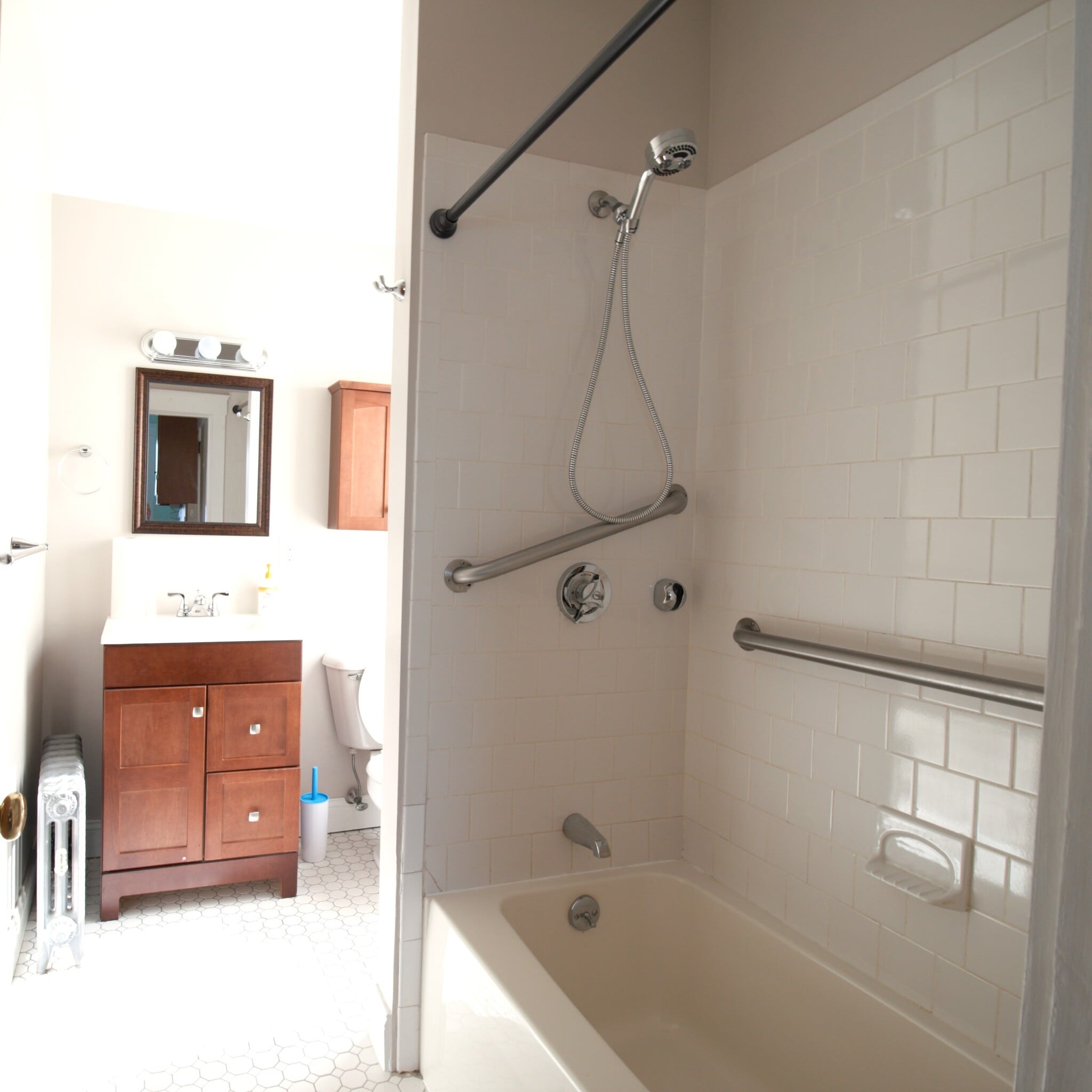 Bathroom - 112 Prospect St