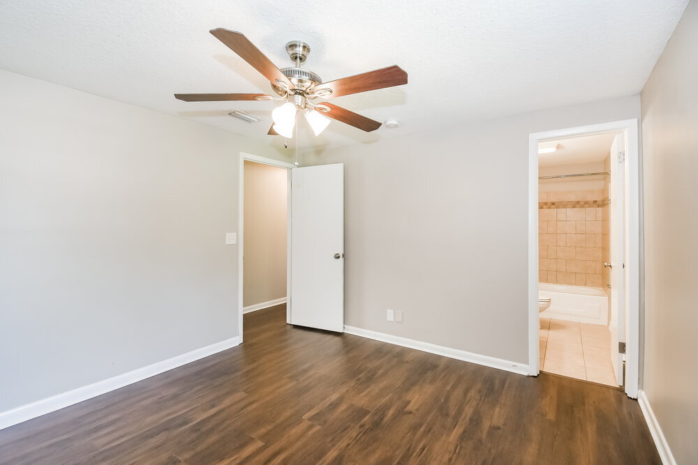 Building Photo - 2834 Tanglewood Blvd