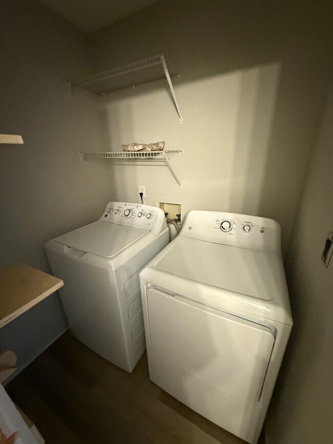 Building Photo - Central Mount Pleasant Ranch