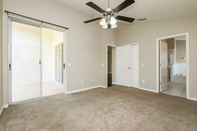 Building Photo - 13532 Fladgate Mark Dr