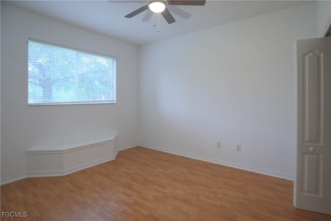 Building Photo - 10221 Olivewood Way