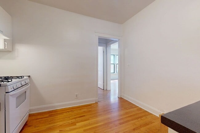 Floorplan - 5339-5345 S. Woodlawn Avenue