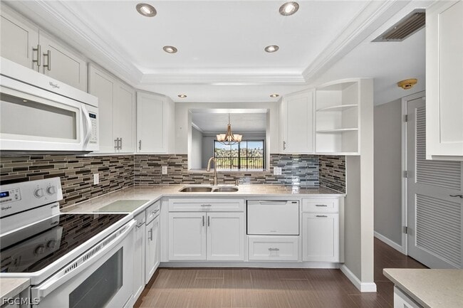 Building Photo - 7430 Lake Breeze Dr