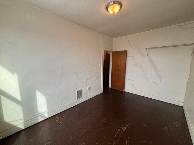 Building Photo - Check this Floor 2 for only $695/mo! But h...