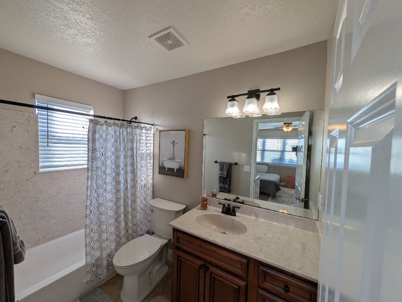 Building Photo - 810 Eglin Pkwy NE