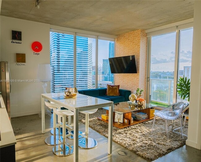 Building Photo - 151 SE 1st St