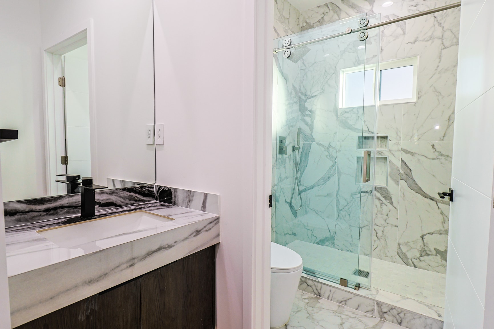 Building Photo - 4848 W 17th St