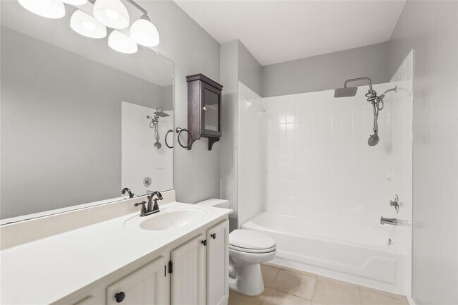 Building Photo - 2604 Stenson Dr