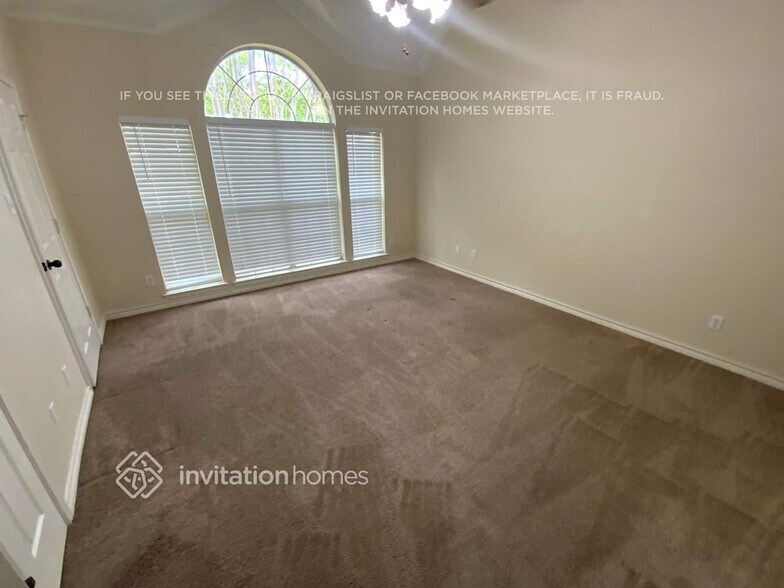 Building Photo - 6120 Pinwood Cir