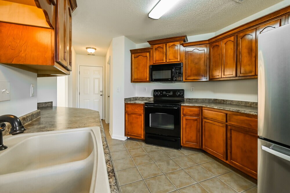 Building Photo - 7499 Essayons Dr