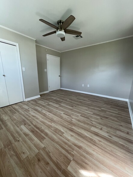Building Photo - 110 Trotter St