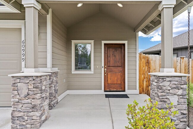 Building Photo - 60999 SE Geary Dr