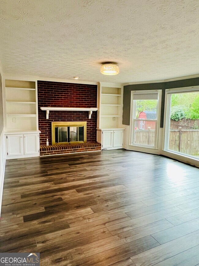 Building Photo - 2361 Ciji Cir