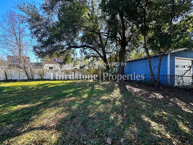 Building Photo - 1136 Maynard St