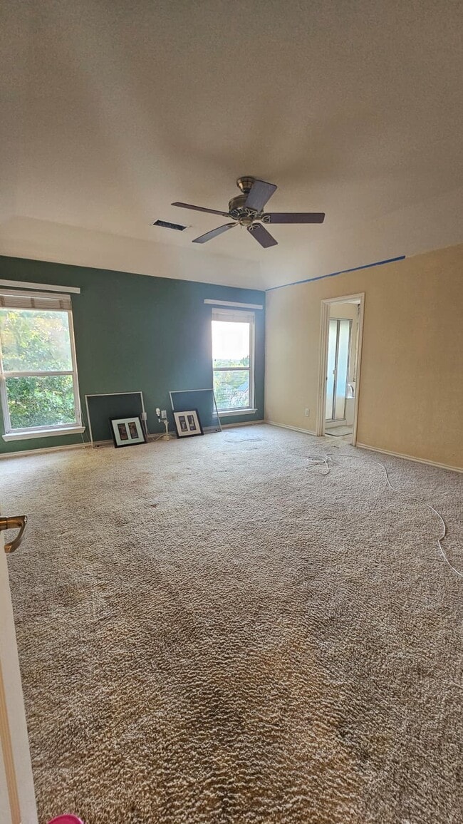 Building Photo - 8409 Romanway Dr