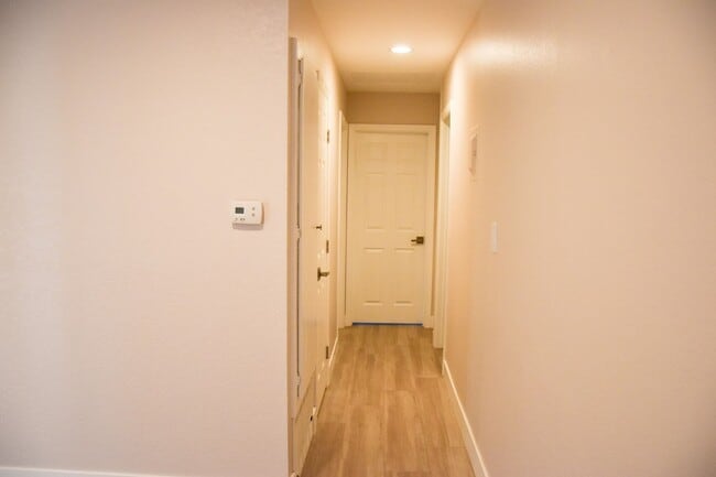 Building Photo - La Veta (830-836)