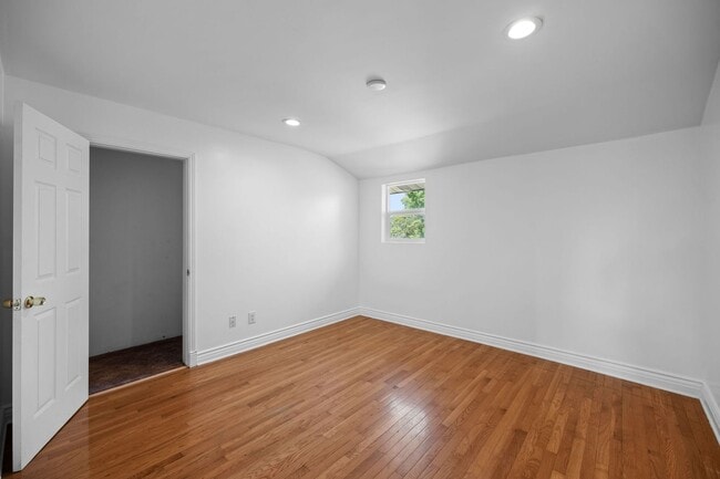 Building Photo - Fully Updated 1912 Audubon Charmer - 5BR/3BA with Hardwoods, Chef's Kitchen & Finished Basement!