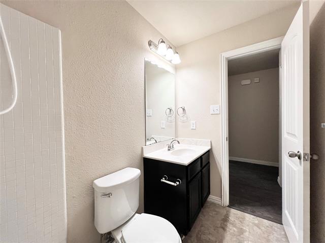 Building Photo - 660 River Garden Dr