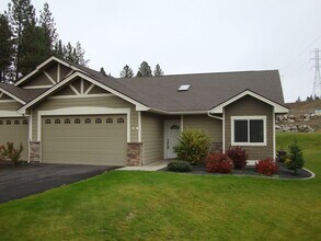 Building Photo - 512