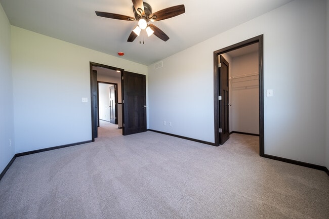 Building Photo - 668 4th Cir Dr SW