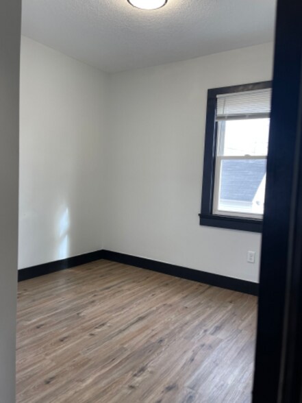 Building Photo - 1708 Short St