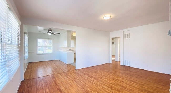 Interior Photo - 11320 Tiara St